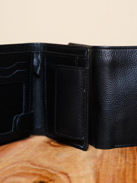 Black Textured Smart Leather Wallet. - Image 3